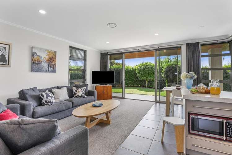 1 Locheagles Rise Kinloch_21