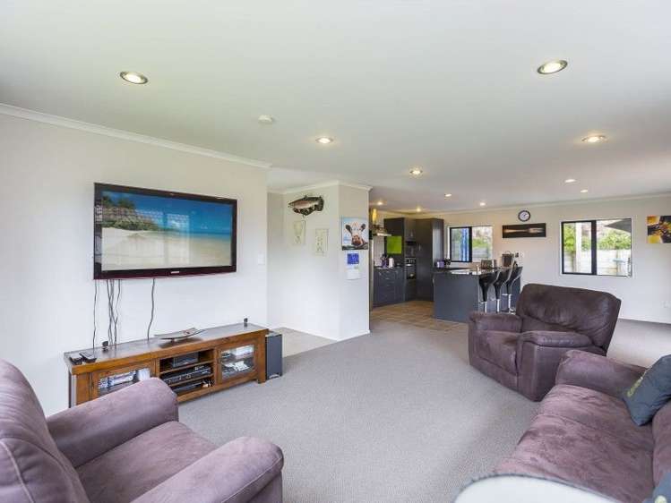 20 Aragon Grove Kingsley Heights_13