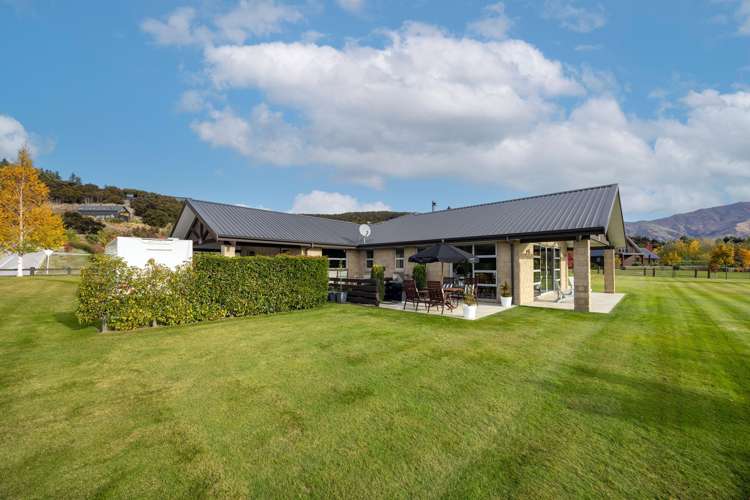 8 Hidden Hills Drive Wanaka_35