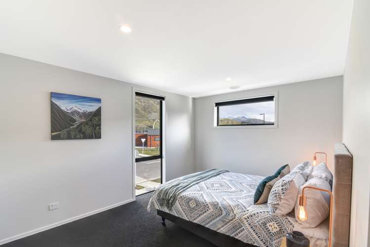 13 Bellamore Street Dalefield/Wakatipu Basin_8