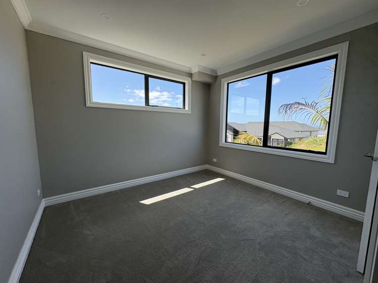 113 Skulander Crescent Millwater_18