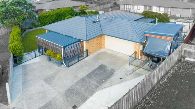 78 Medvale Avenue Flat Bush_2