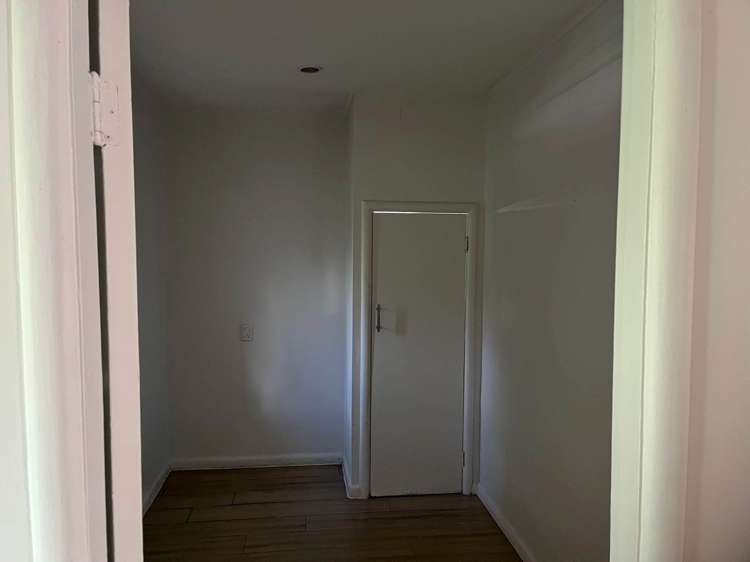 98 Portage Road New Lynn_9