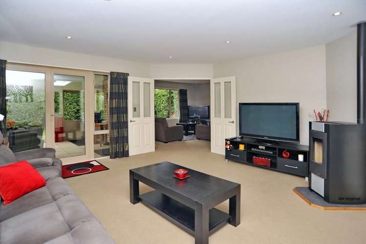 9 Len Hale Place Parklands_6