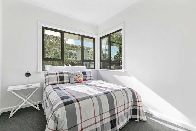 1 Henwood Road Mangere East_13