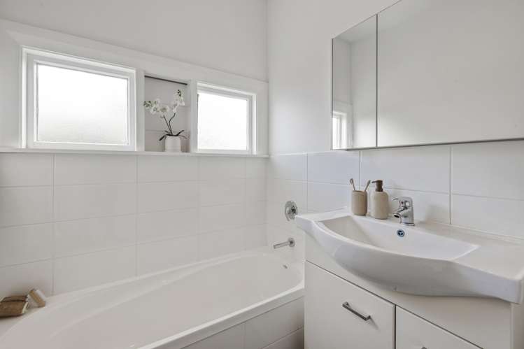 270 Hills Road Mairehau_12