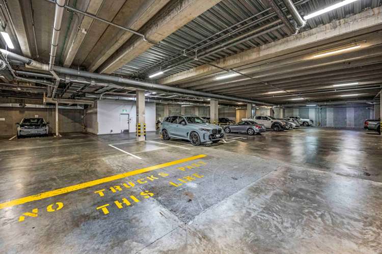 162 Victoria Street West City Centre_9