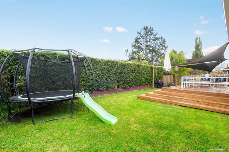 82 Kervil Avenue Te Atatu Peninsula_12