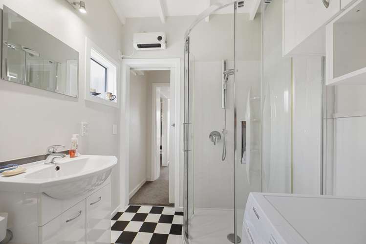 2 Palmer Place Taieri Mouth_15