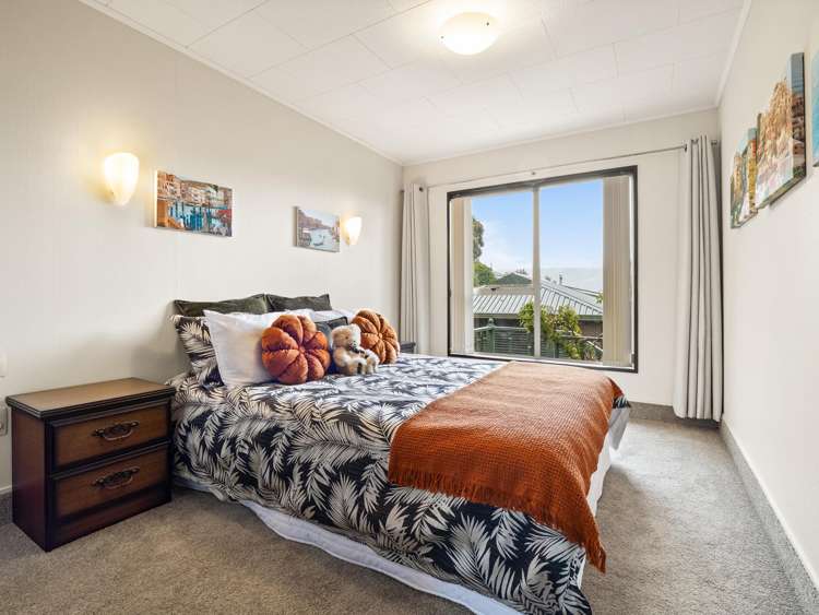 62 Easther Crescent Kew_12