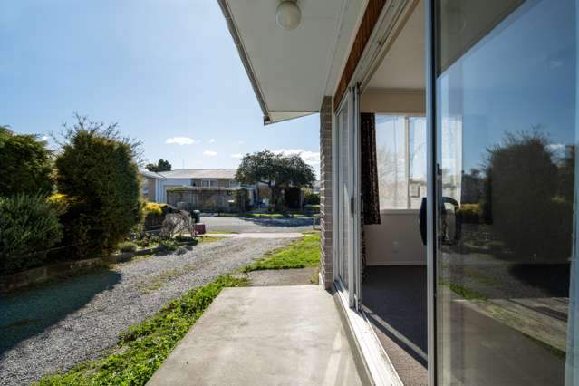 1/12 Newbourne Crescent Redwoodtown_3