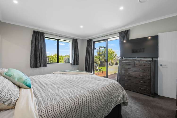 33 Birchwood Avenue Burleigh_15