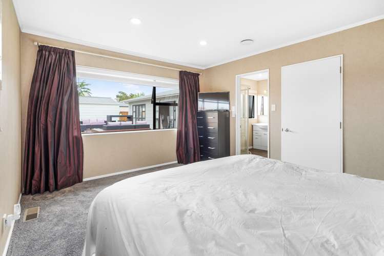 45 Ashurst Avenue Pukete_11