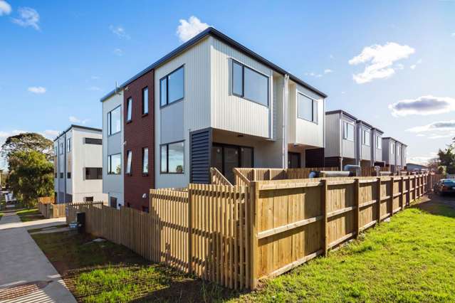 4/7 Chevis Place Pakuranga_1