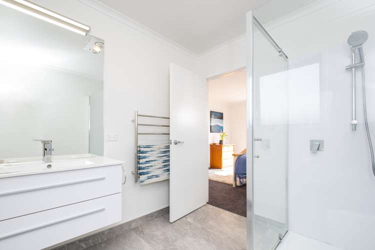 36 Arbuckle Road Frimley_7