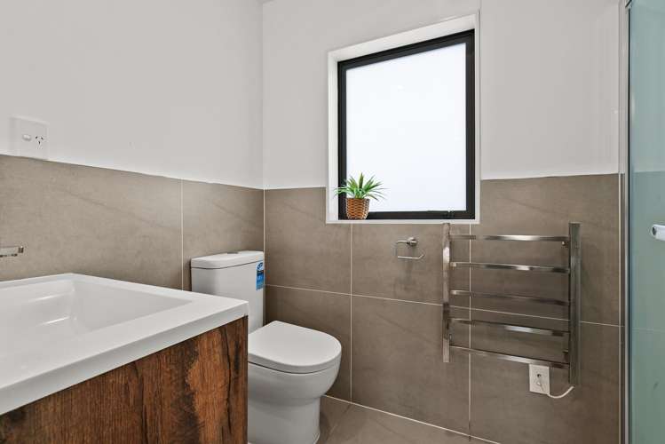 41 Koroheke Road Takanini_16