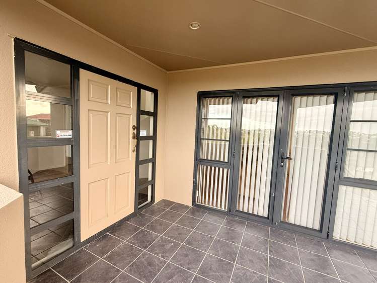 24 Bluebird Crescent Unsworth Heights_5