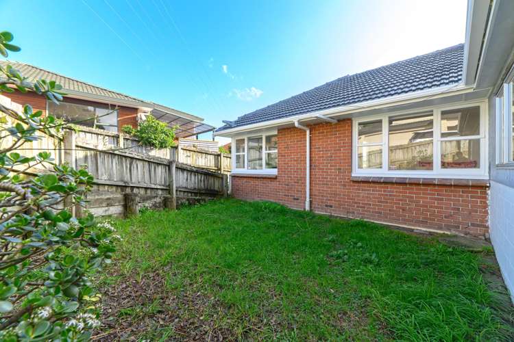 2b Eaton Road Hillsborough_12