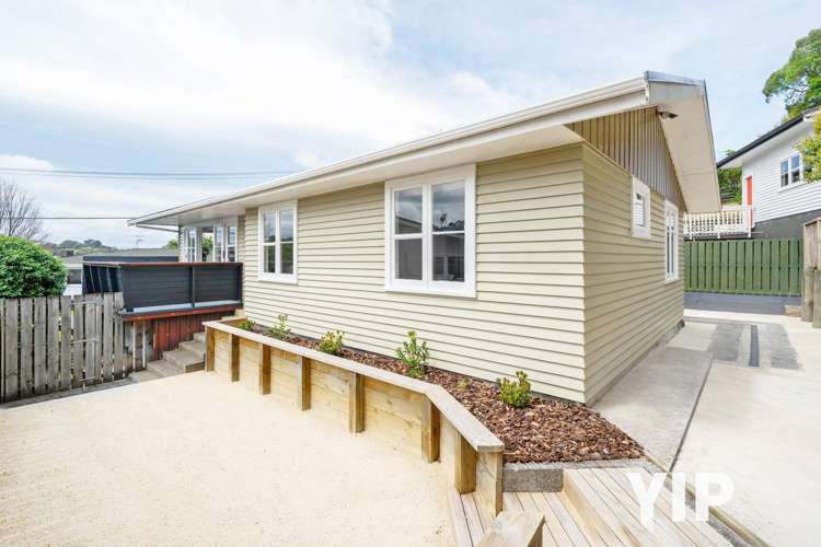 12 Cotswold Crescent_0