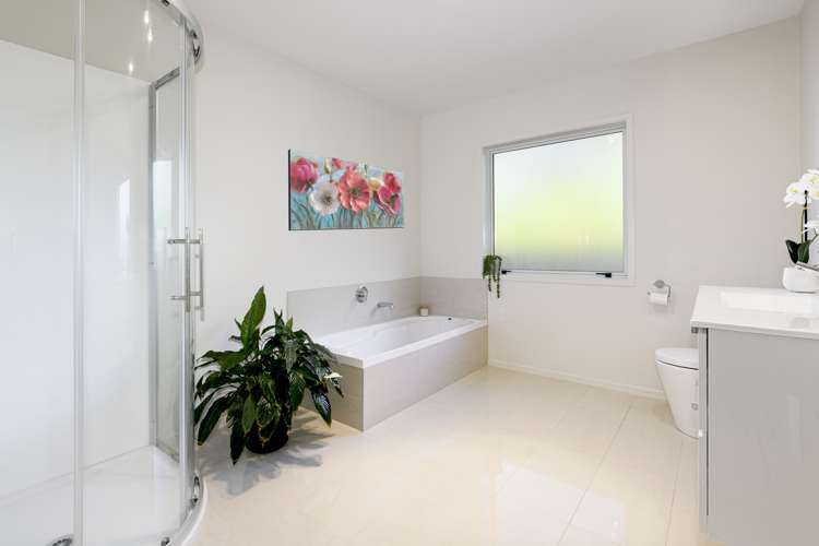 2 Orion Way Welcome Bay_14