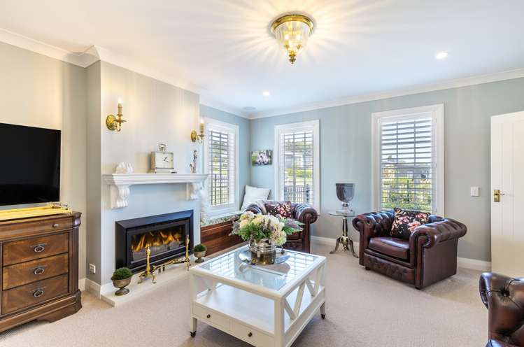 35 Coprosma Crescent Waipahihi_10