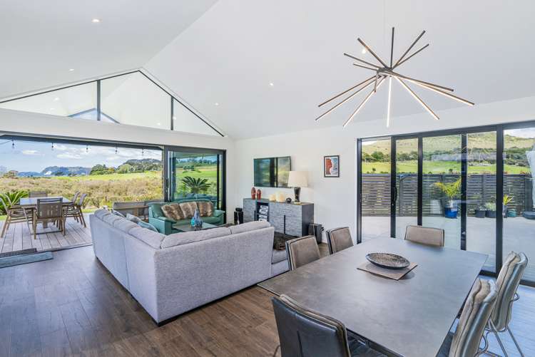 16 Powhiri Place Whitianga_12