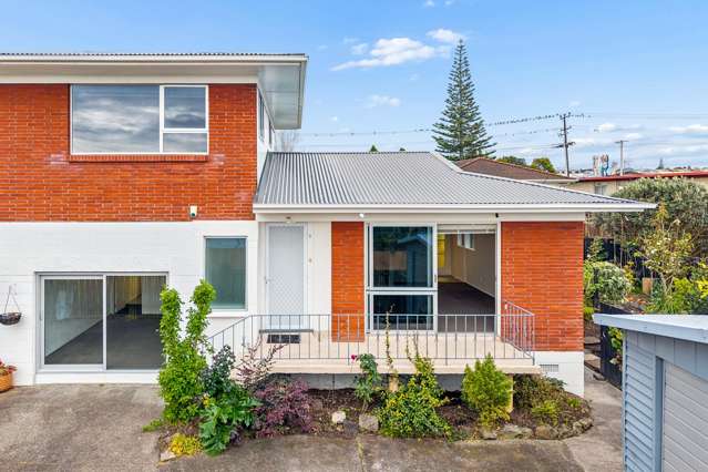 Sunny, Private, and Packed with Potential!