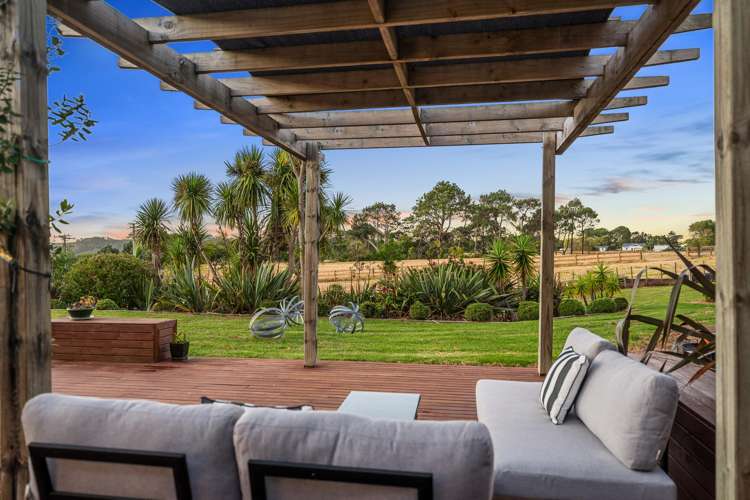 157 Barrett Road Riverhead_28