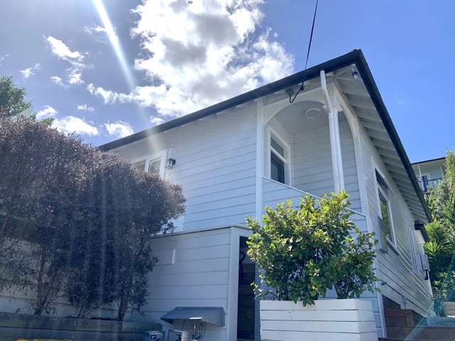 Lyttelton, 2 bedrooms