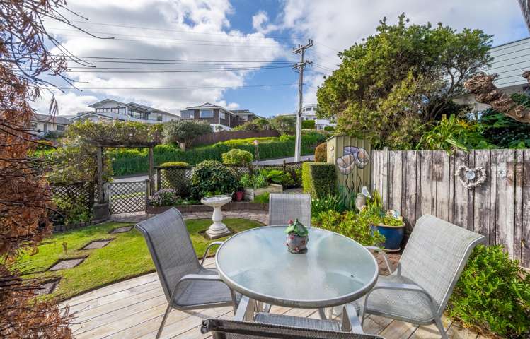 1/2 Basilton Close Bucklands Beach_35