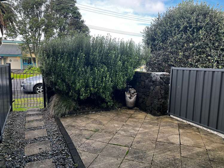 20/3 Riverside Road Orewa_16