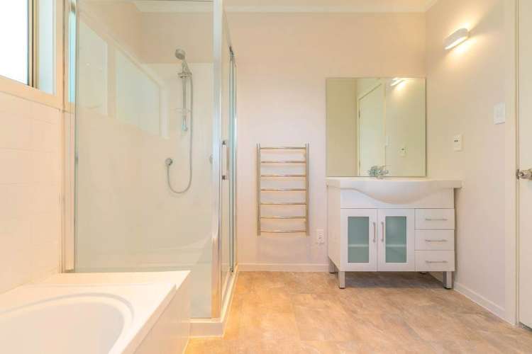 3/46 Pupuke Road Hillcrest_8