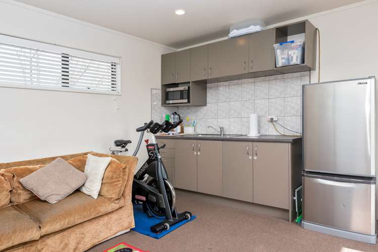 1 Cambridge Road Manurewa_16