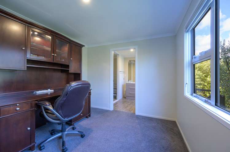 22 Valley Heights Washington Valley_23