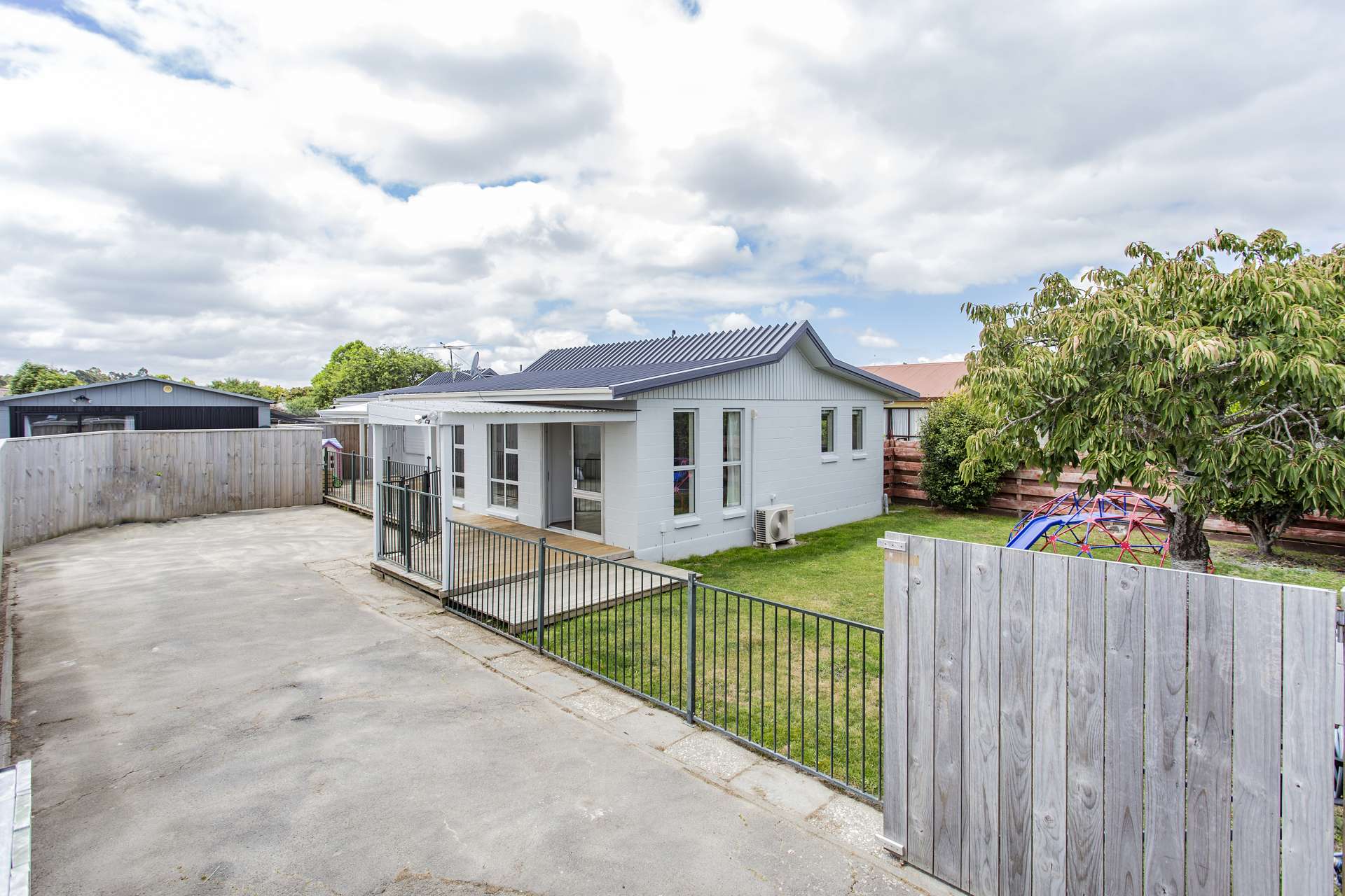 28 George Street Rolleston_0