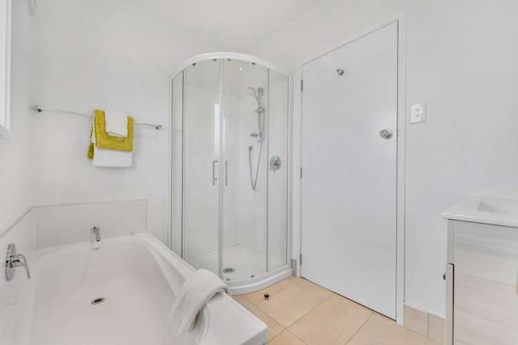 68 Webster Avenue Mount Roskill_11