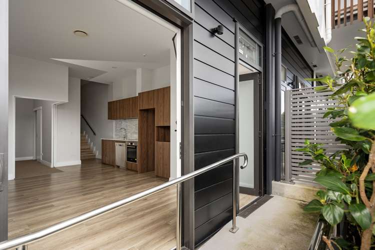 101/22 Library Lane Albany_1