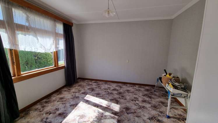 13 Sneyd Street Tuatapere_7