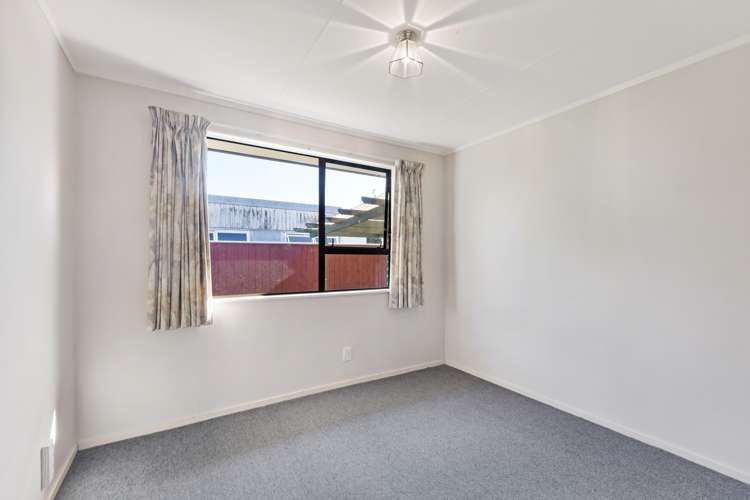 2/14 Palm Avenue Stoke_10