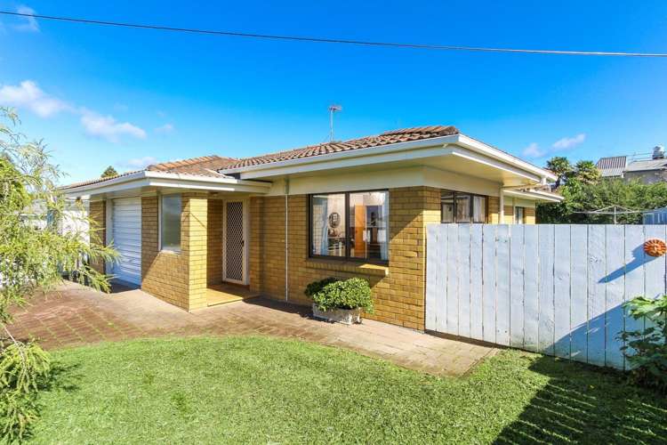 1 Aotea Road Glen Eden_1