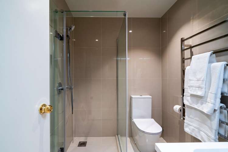 12/8 Dock Street Auckland Central_14