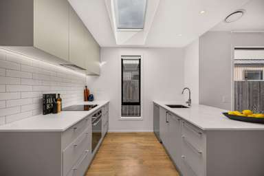 5 Cheviot Street, Hanley's Farm_1