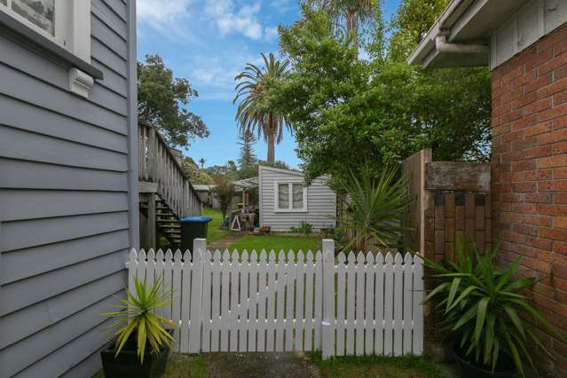 66 Valley Road Mount Eden_2