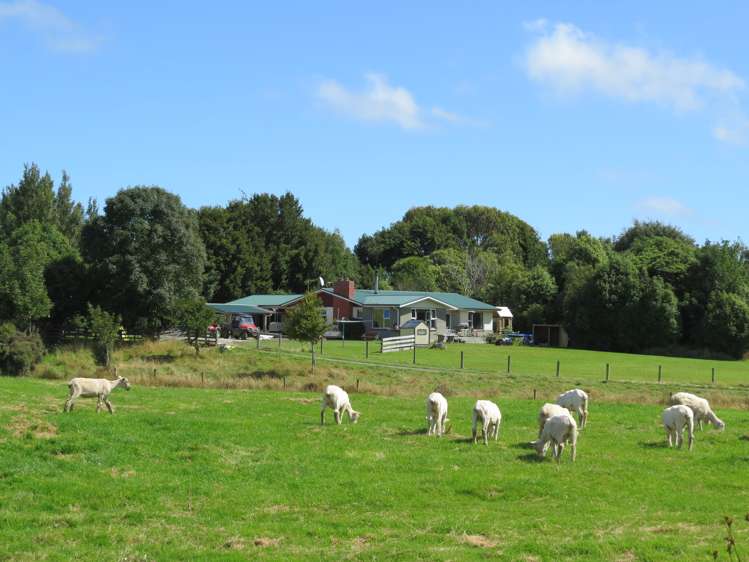 15 Bell Road Taumarunui_22