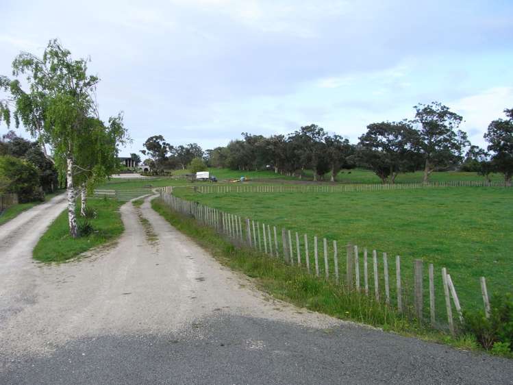 229 Great North Road Otamatea_11