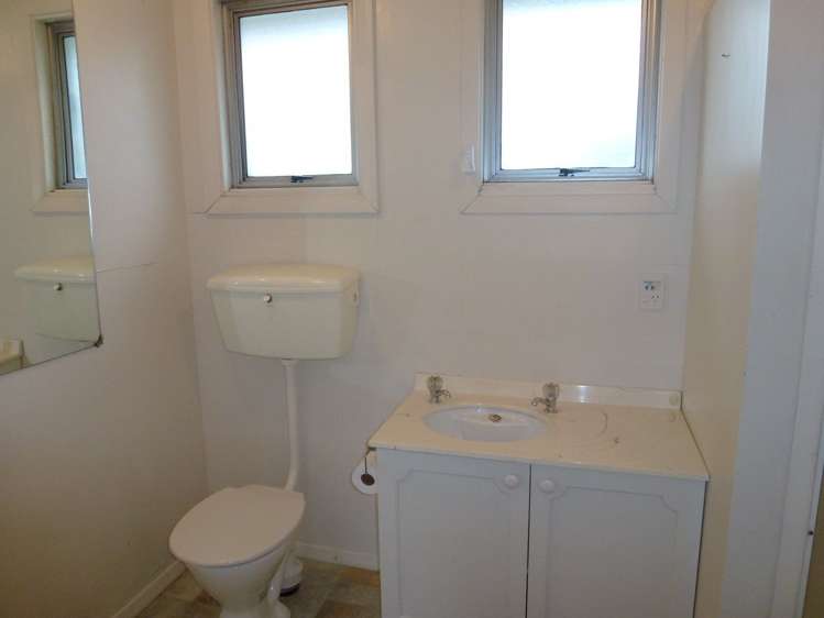 8 Campbell Street Alexandra_11