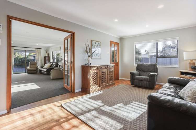 10 Luxton Place_3