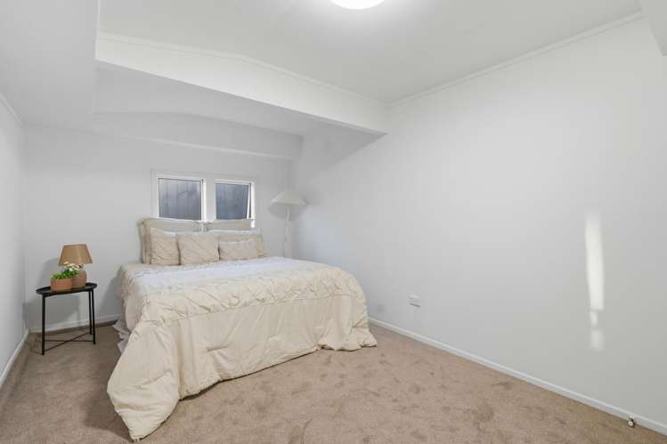 54 Cobham Crescent Otara_9