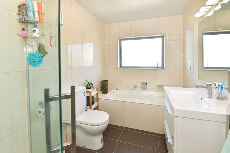 4 Bella Vista Drive Gulf Harbour_17