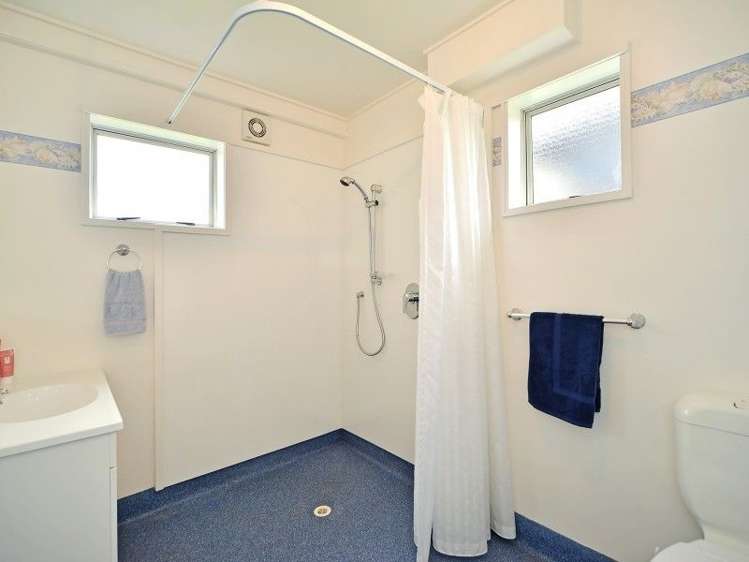 3 Pinedale Crescent Riversdale Beach_19